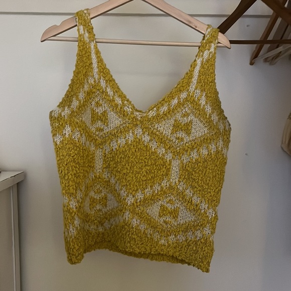 Anthropology yellow and white soft top size small - Picture 3 of 4